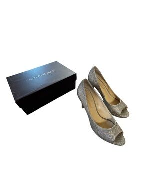 Enzo Angiolini Eademario Gold Peep Toe Pumps Women’s 7.5 M Metallic